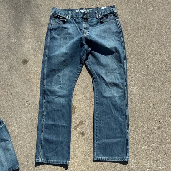 Wrangler Retro Relaxed Boot Cut Blue Jeans Cowboy Western 10WRT20RT Size 38x34 - Picture 3 of 7